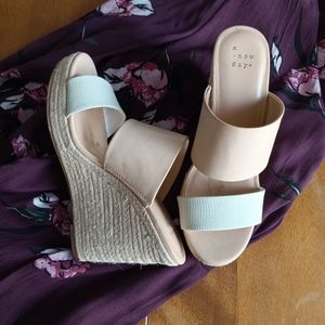 Tan, white, and tweed wedges womens size 7.5